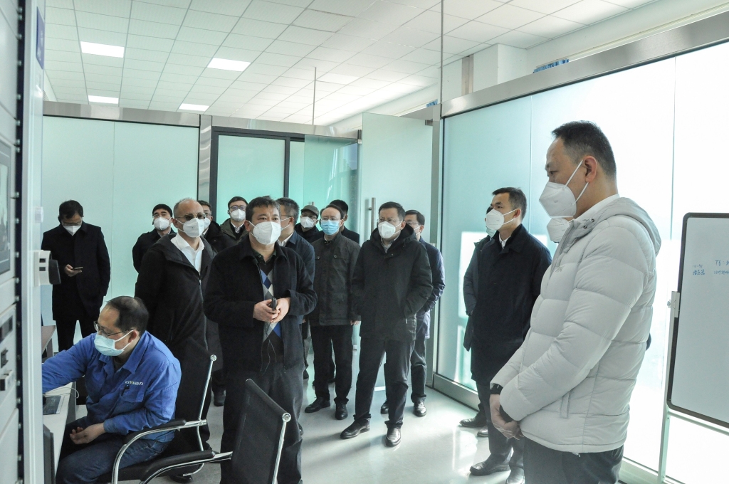 “西老革”考察团到千亿国际开展调研